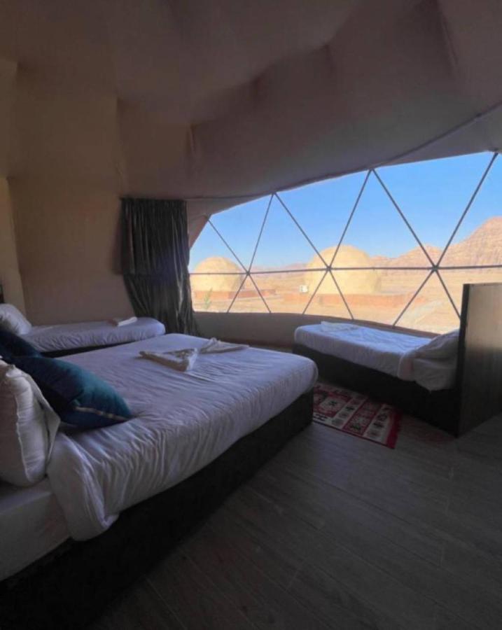 Abdullah Luxury Camp Apartment Wadi Rum Bagian luar foto