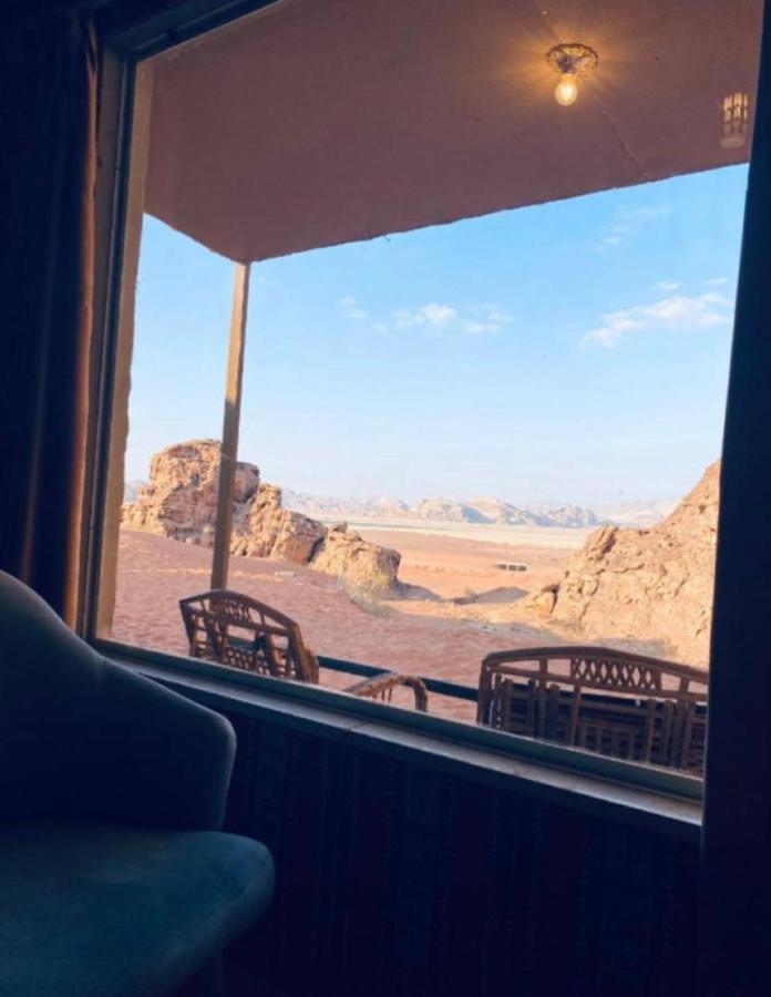 Abdullah Luxury Camp Apartment Wadi Rum Bagian luar foto
