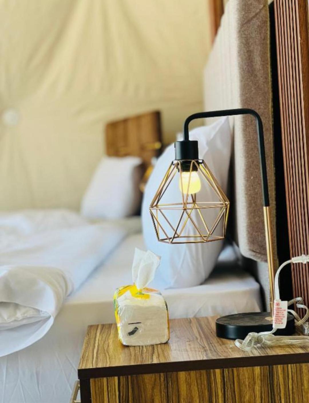 Abdullah Luxury Camp Apartment Wadi Rum Bagian luar foto
